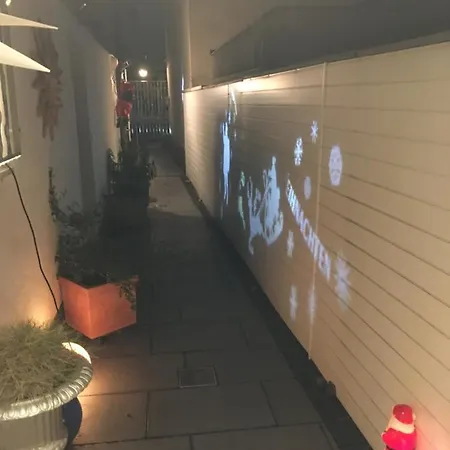 Stadt Nahes Im Zentrum Von Δωμάτια σε οικογενειακή κατοικία *