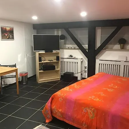 Stadt Nahes Im Zentrum Von Δωμάτια σε οικογενειακή κατοικία *